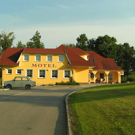 Motel Velky Rybnik Pelhřimov 外观 照片